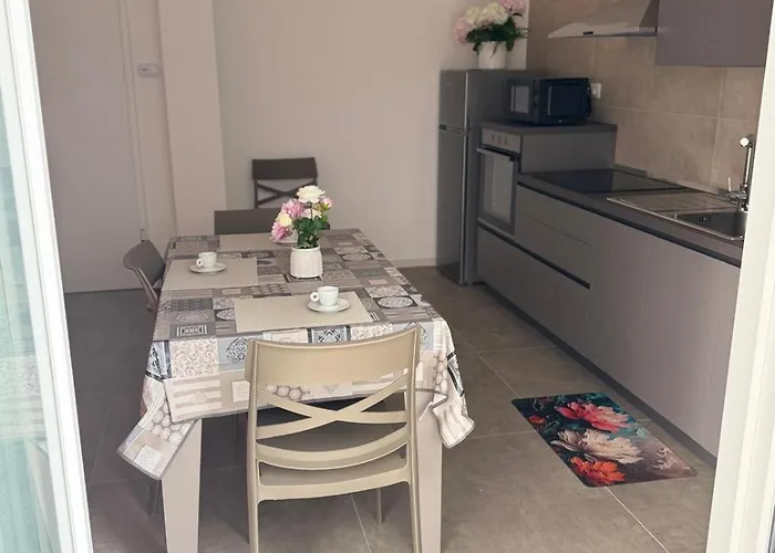 Casa Nonna Lina E Rosa Lägenhet