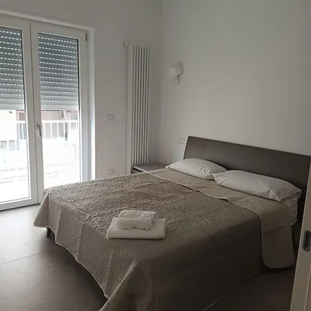 Casa Nonna Lina E Rosa * مونوبولي